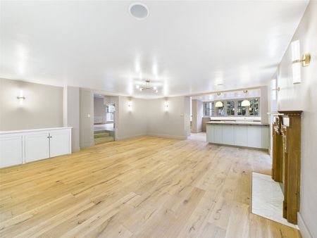 Petersham Road, Richmond, Surrey, TW10 - Photo 4