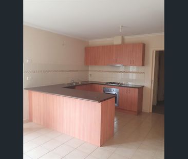 $450 PW - AVAIL 19th Feb - Photo 5