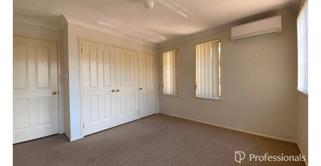 SPACIOUS AND WELL PRESENTED THREE BEDROOM TOWNHOUSE IN PRIME LOCATION! - Photo 2