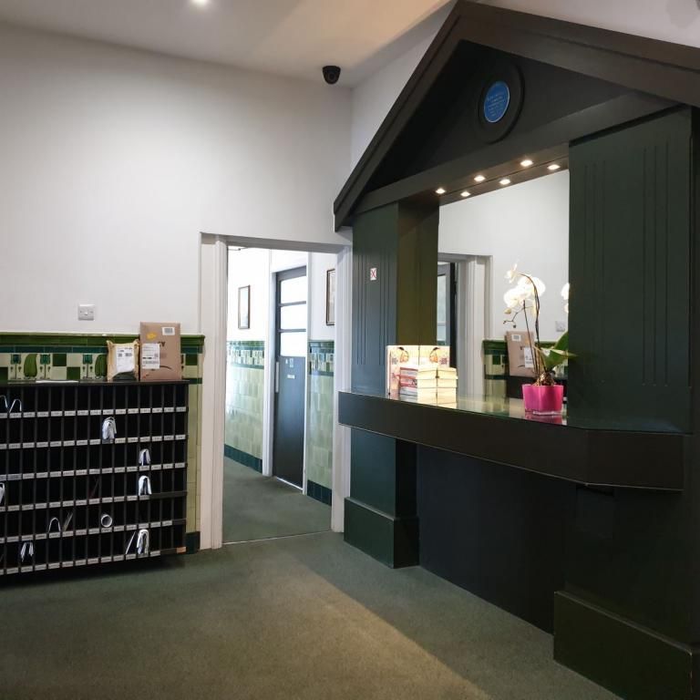 Flat 306 Fulham Palace Road, Fulham W6 9HH - Photo 1