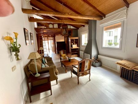 Ático Loft con encanto y terraza privada en Calle Huertas - Photo 2