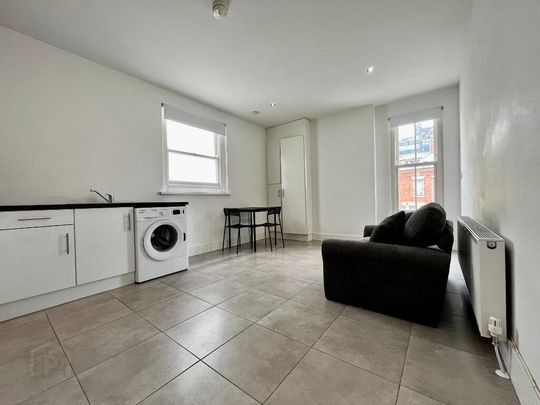 25 Ulsterville Avenue, Belfast, BT9 7AS - Photo 1