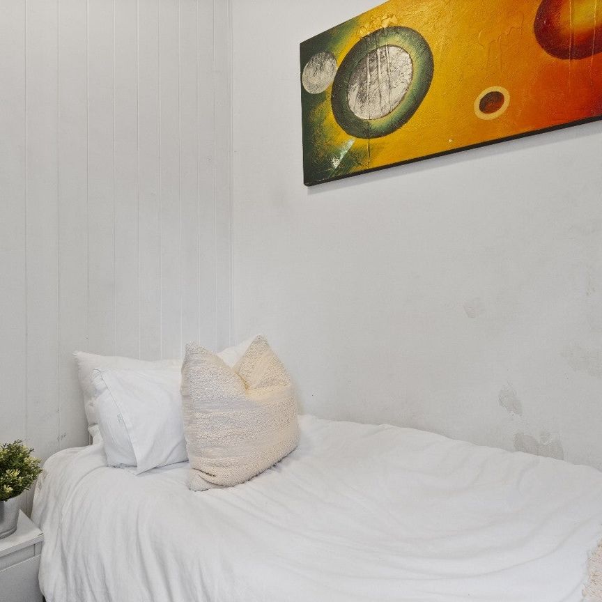 Paddington - Photo 1