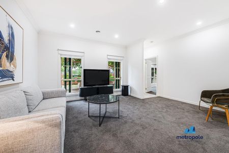 2/39 Marlborough Street, BENTLEIGH EAST, VIC - Photo 2