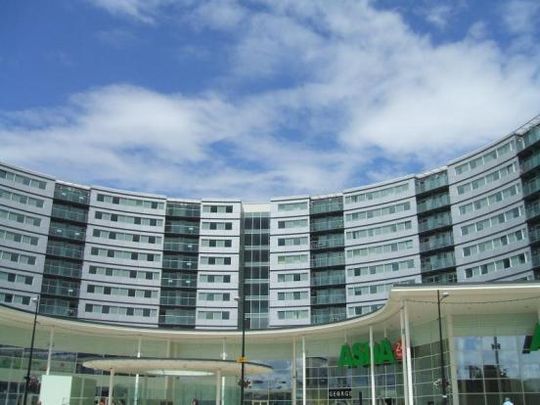 Prince Regent Road, Hounslow - Photo 1