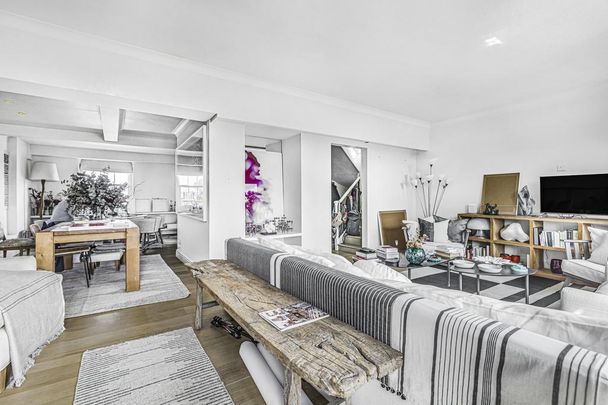 3 bedroom apartment to rent - Photo 1