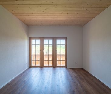 4.5 Zimmerwohnung. im 1. Stockwerk von 122 m2 inklusive zwei Lauben... - Photo 6