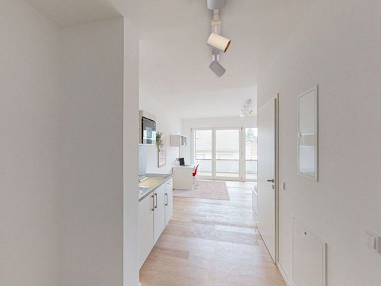 Möbliertes 1-Zimmer-Apartment mit Einbauküche und Balkon - Photo 1