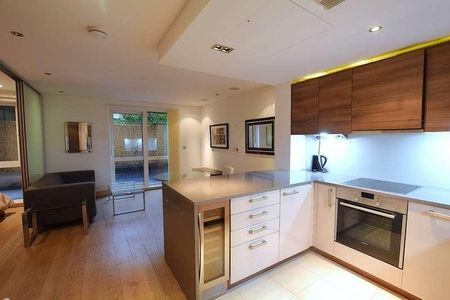 Chelsea Creek, Park Street, London, SW6 - Photo 2