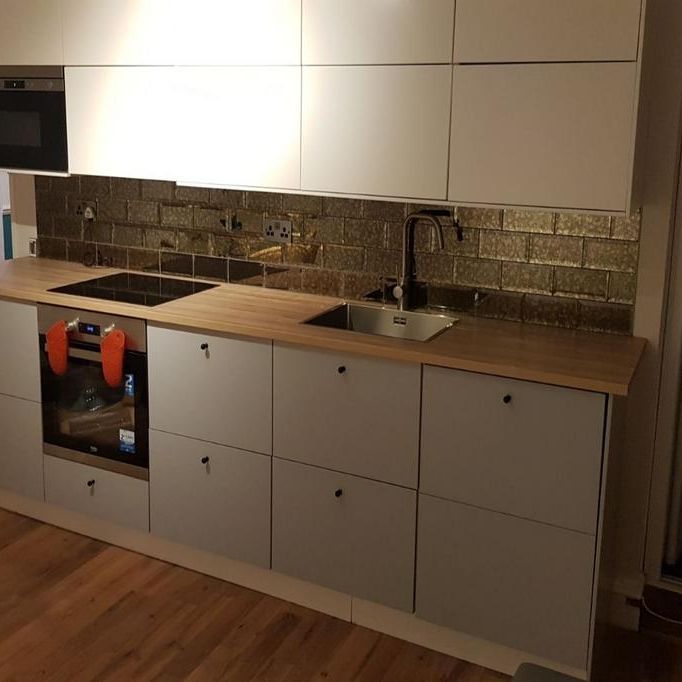 1 bedroom in a flat share to rent - Photo 1