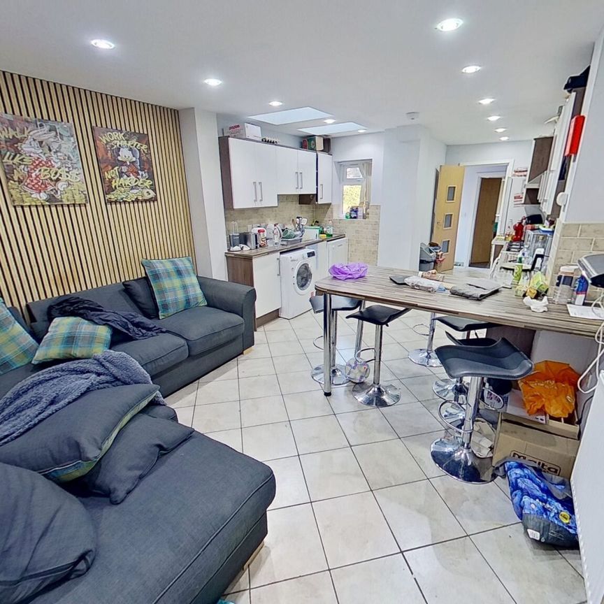 167 Heeley Road Birmingham - Photo 1