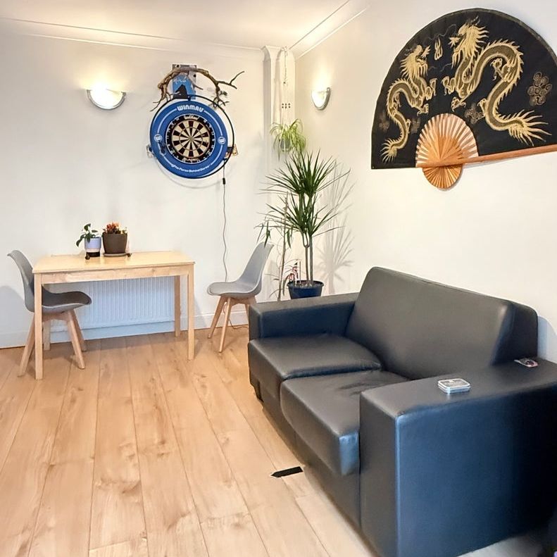 Room in a Shared House, Mellitus Street, W12 - Photo 1