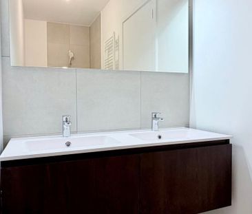 Appartement te huur in Jambes voor € 1.150 met 3 slaapkamers - Photo 4