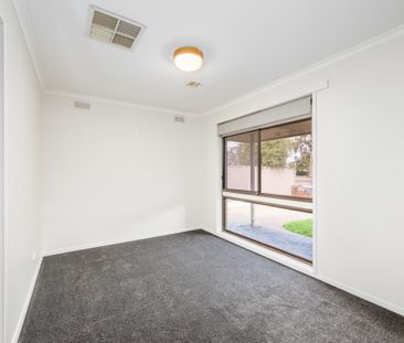 93 Numurkah Road, SHEPPARTON VIC 3630 - Photo 3
