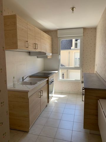 Location Appartement 3 pièces 67m² ORLEANS 45000 - Photo 3