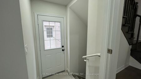 Property For Lease | X7295818 - Photo 5