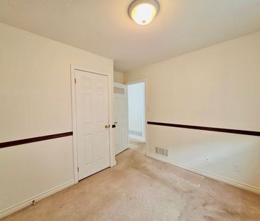 For Lease - 12 Revelstoke Court Unit# Upper, Barrie, Ontario - Photo 5