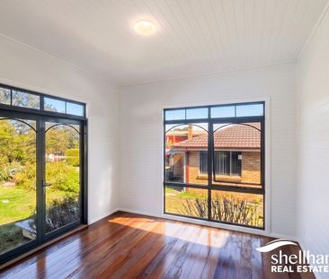 Renovated Cottage with Large Backyard - Photo 4