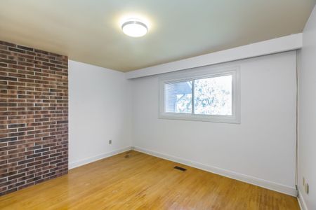 For Lease - 4 Sagewood Drive, Toronto, Ontario - Photo 5