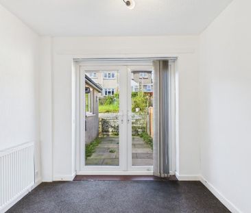 2 bedroom semi-detached house to rent - Photo 2