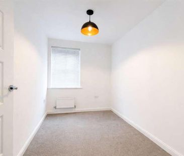 King Alfred Way, Great Denham, Bedford, MK40 - Photo 2