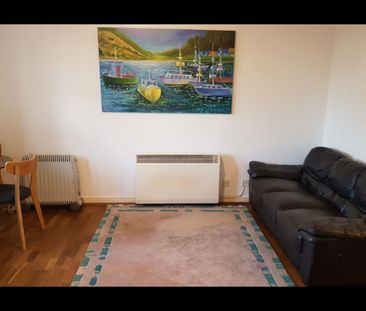 2 Bed Flat, Harlinger Street, SE18 - Photo 1