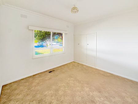 246 Mt Pleasant Road, Highton - Photo 2