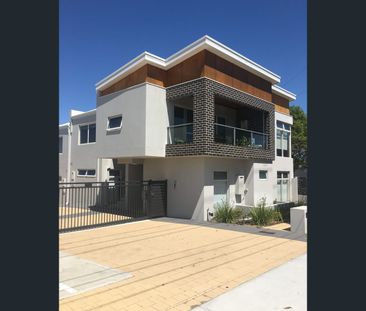 7/2 Marloo Road, Westminster, WA 6061 - Photo 2