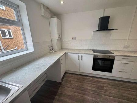 Ainslie Street, Grimsby, DN32 - Photo 3