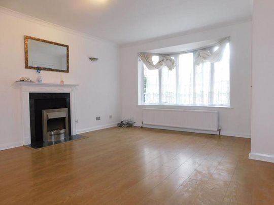 3 bedroom property to rent - Photo 1
