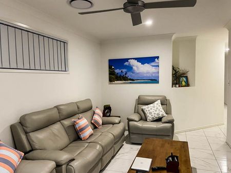 Low Maintenance Yard + Solar! - Photo 2