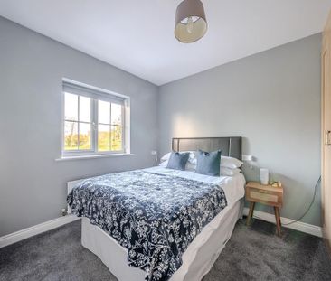 5 bedroom link detached house to rent - Photo 6