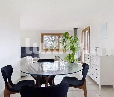 Elegant villa with lake view and large garden for rent in Dully - Photo 1