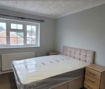 1 bedroom in a house share to rent - Photo 1