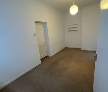 2 Bed Flat, Devonshire Place, BN2 - Photo 4