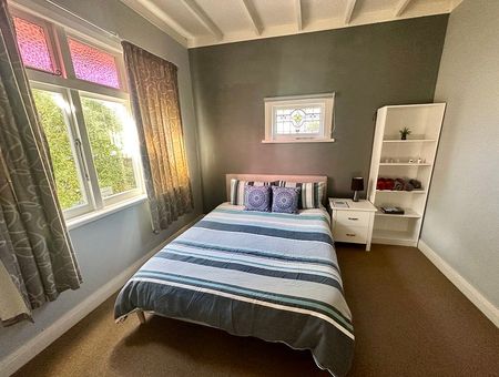 Spacious and Furnished Family Home - Photo 4