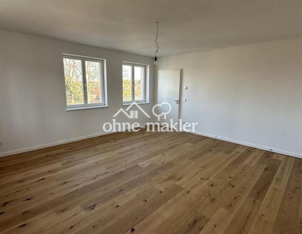 Penthouse im Schloss Siethen – Exklusives Wohnen mit Dachterrasse & Abendsonne - Photo 1