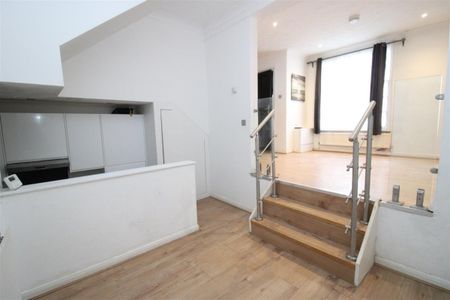 Little Preston Street, BRIGHTON - Photo 2
