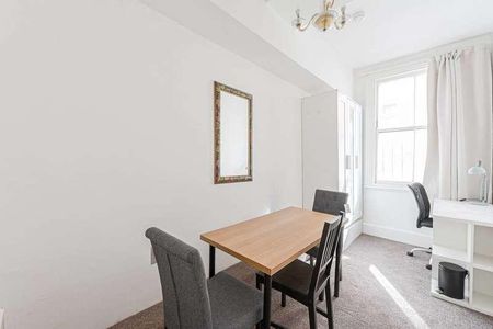 Cromwell Road, South Kensington, SW7 - Photo 2