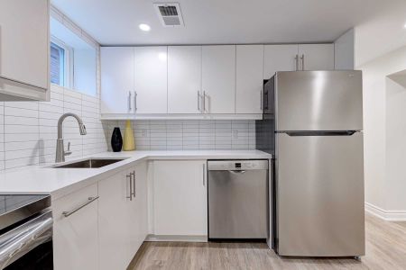 For Lease - 4 Nashland Avenue, Toronto, Ontario - Photo 3