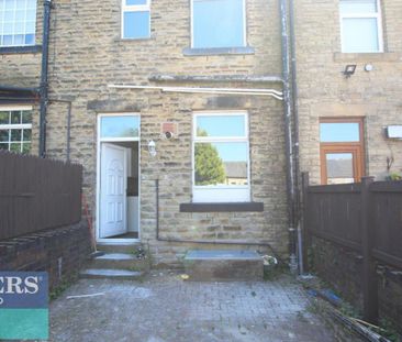 Shetcliffe Lane, Bradford, West Yorkshire, BD4 - Photo 6