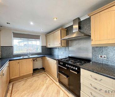 3 bedroom semi-detached house to rent - Photo 6