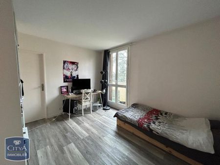 Location Appartement 4 pièces 80m² RAMBOUILLET 78120 - Photo 4