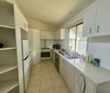 Modern 2-Bedroom Austam-Style Home - Photo 1