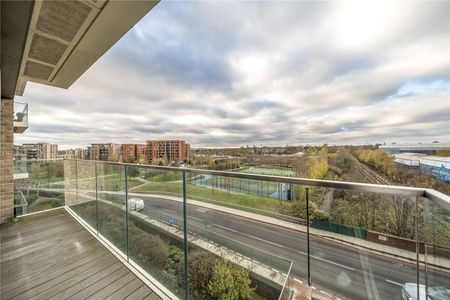 Kidbrooke Park Road, London, SE3 9FY - Photo 3