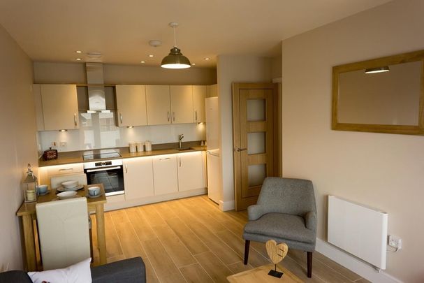 2 bedroom flat to rent - Photo 1