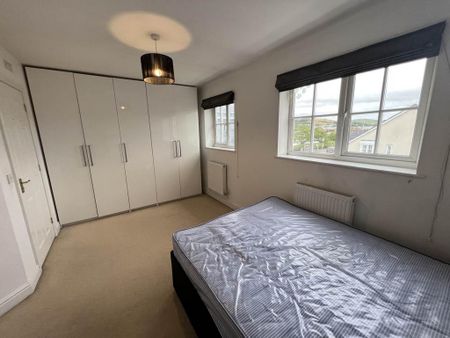 5 bedroom townhouse to rent - Photo 4