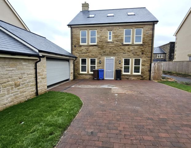 John Hallows Way, Newchurch In Pendle - Photo 1