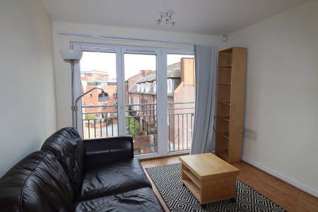 2 bedroom apartment to rent - Photo 2