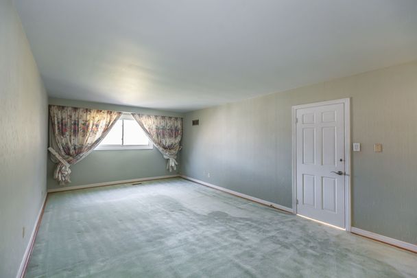 For Lease - 4 Sagewood Drive, Toronto, Ontario - Photo 1